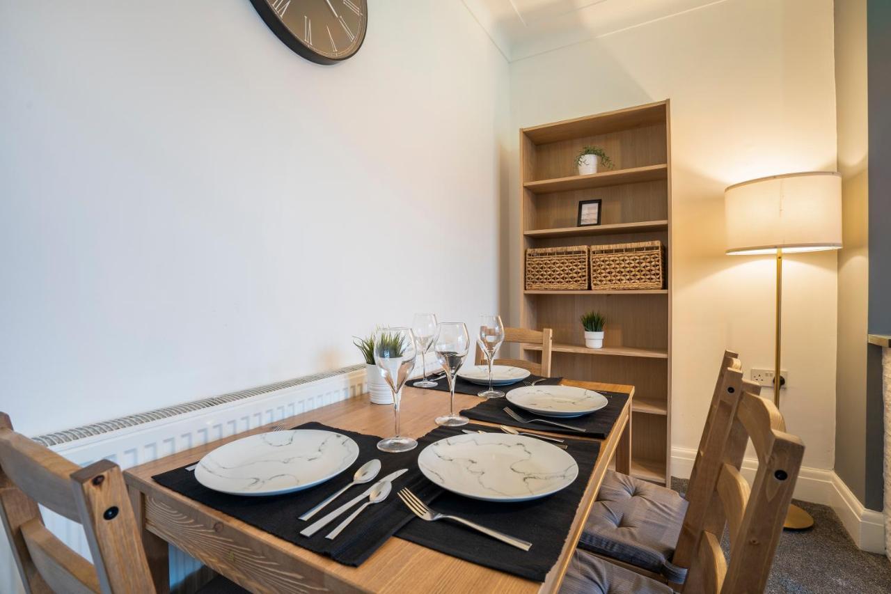 Quiet Neighborhood-Free Parking Apartment Blackpool Ngoại thất bức ảnh