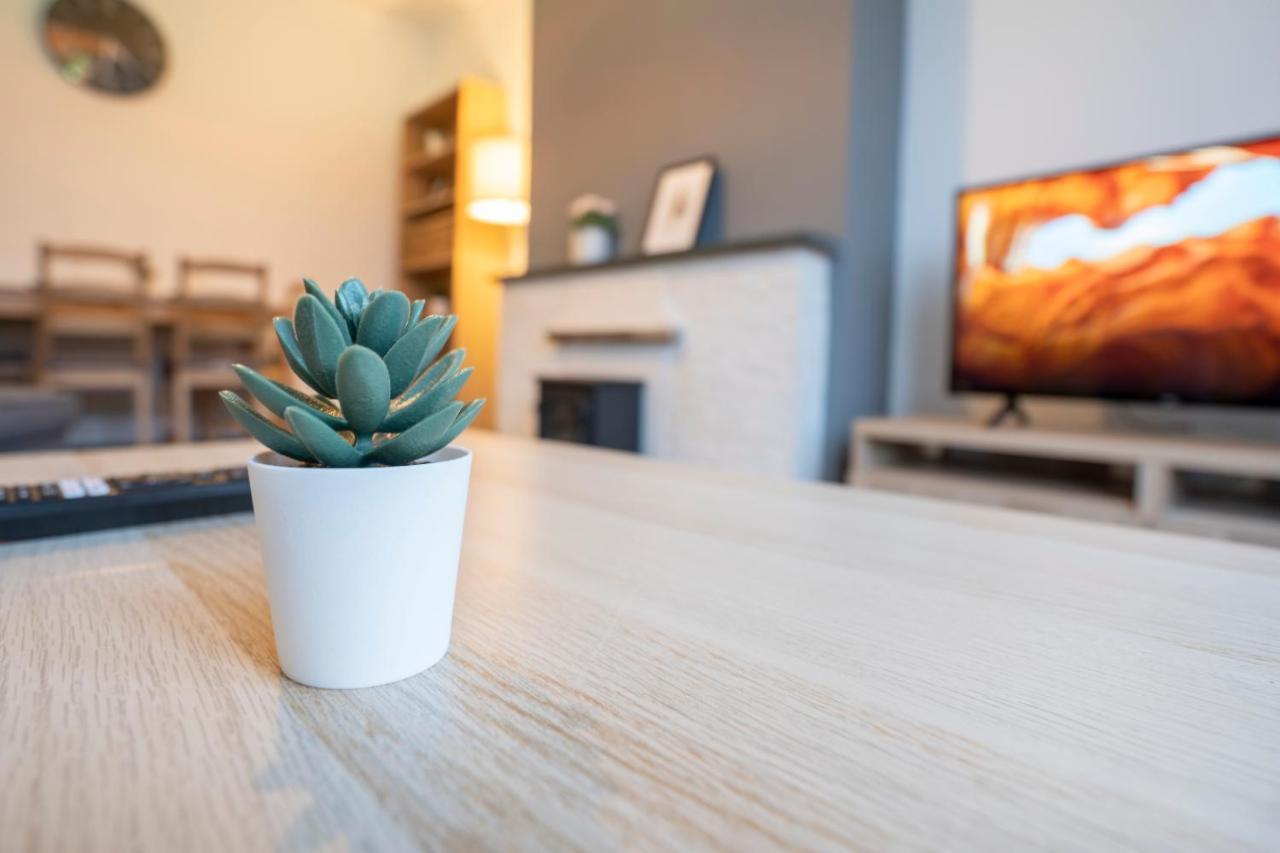 Quiet Neighborhood-Free Parking Apartment Blackpool Ngoại thất bức ảnh