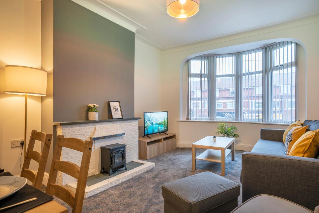 Quiet Neighborhood-Free Parking Apartment Blackpool Ngoại thất bức ảnh